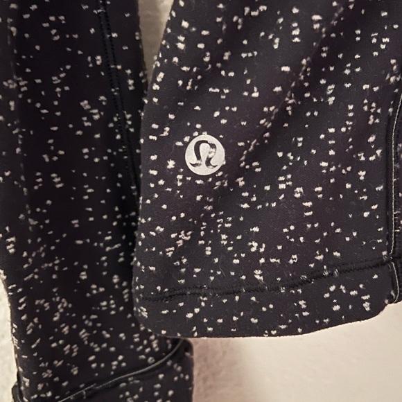 LULULEMON | Define Half-Zip Jacket | Black & White ✨ - Picture 3 of 4